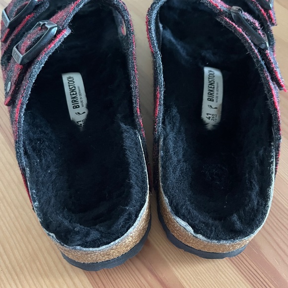 Birkenstock Arizona Plaid Red Fur Shearling Sandal - Picture 13 of 15